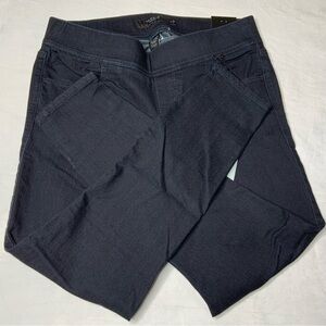 Torrid Jeans *4Stiletto Lean Jean* (NWT). Size 0T. Dark Wash.